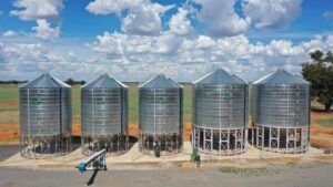 Model 300t and 500t Commercial Grade Grain Silos with Aeration and TICS.